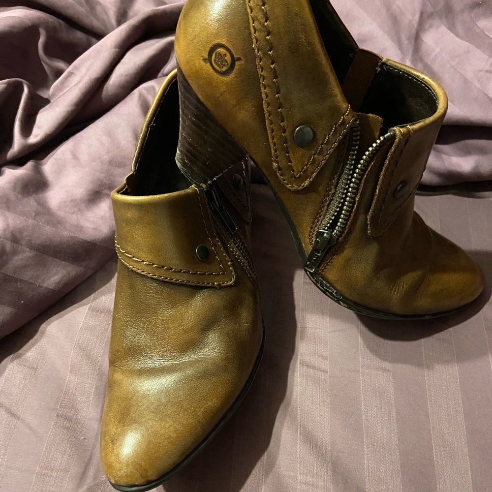 Born Ankle Boots/Shoes-Size 8-Brown